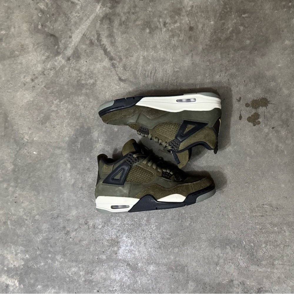 Jordan 4 Olive Size 9